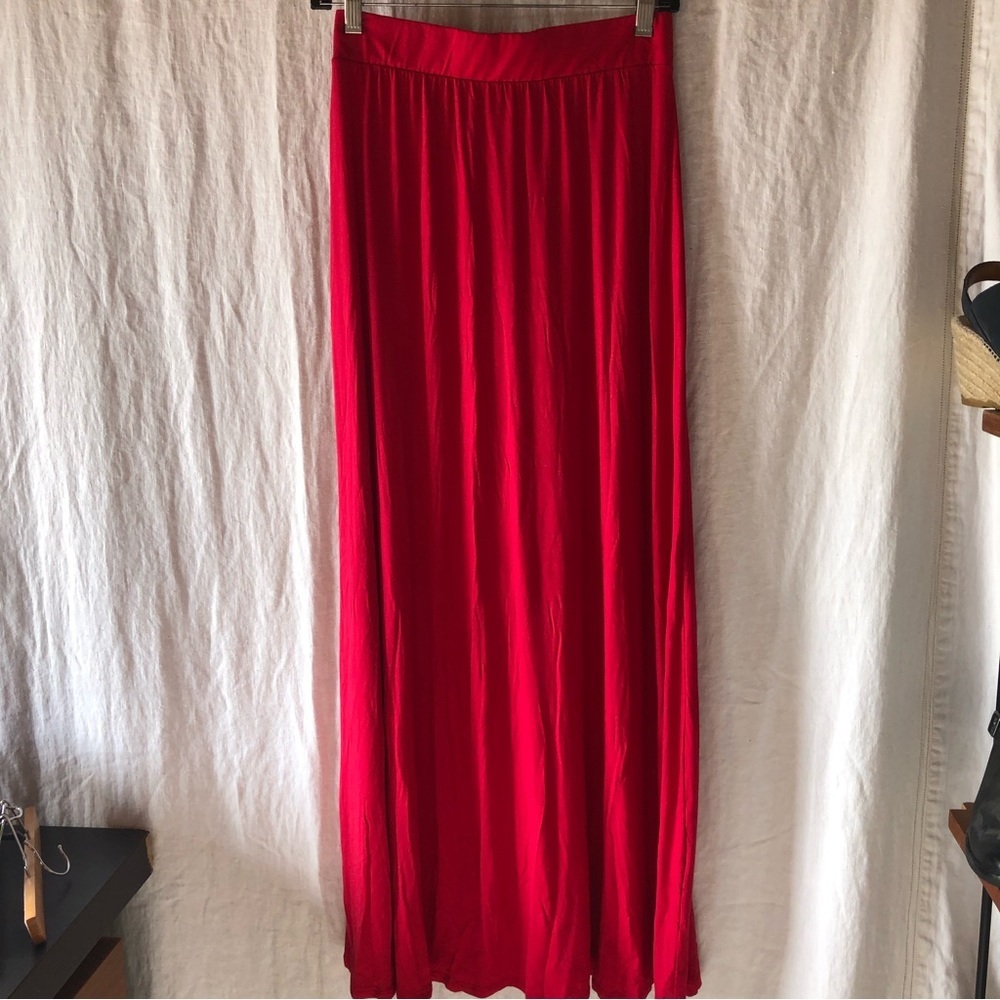 Lock & Love cherry red maxi skirt stretch and flare design size M